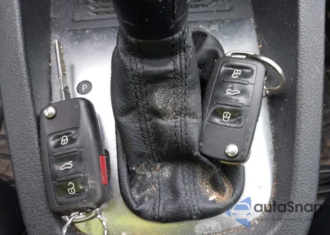 2014 Volkswagen Jetta 1.8T Se from USA, damaged, VIN 3VWD17AJ5EM246865